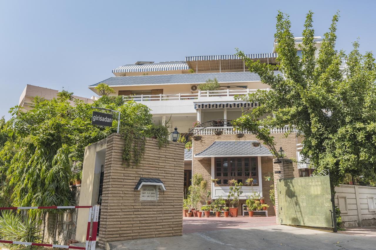 Giri Homestay By Vista Rooms جايبور المظهر الخارجي الصورة