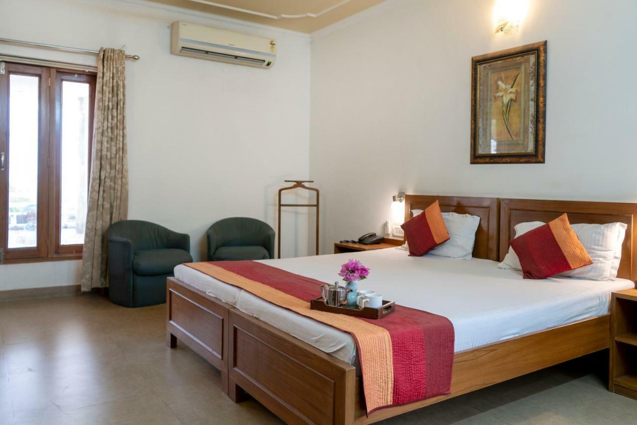 Giri Homestay By Vista Rooms جايبور المظهر الخارجي الصورة