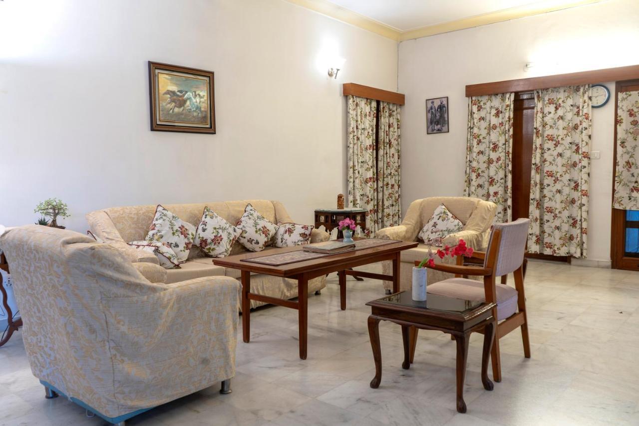 Giri Homestay By Vista Rooms جايبور المظهر الخارجي الصورة
